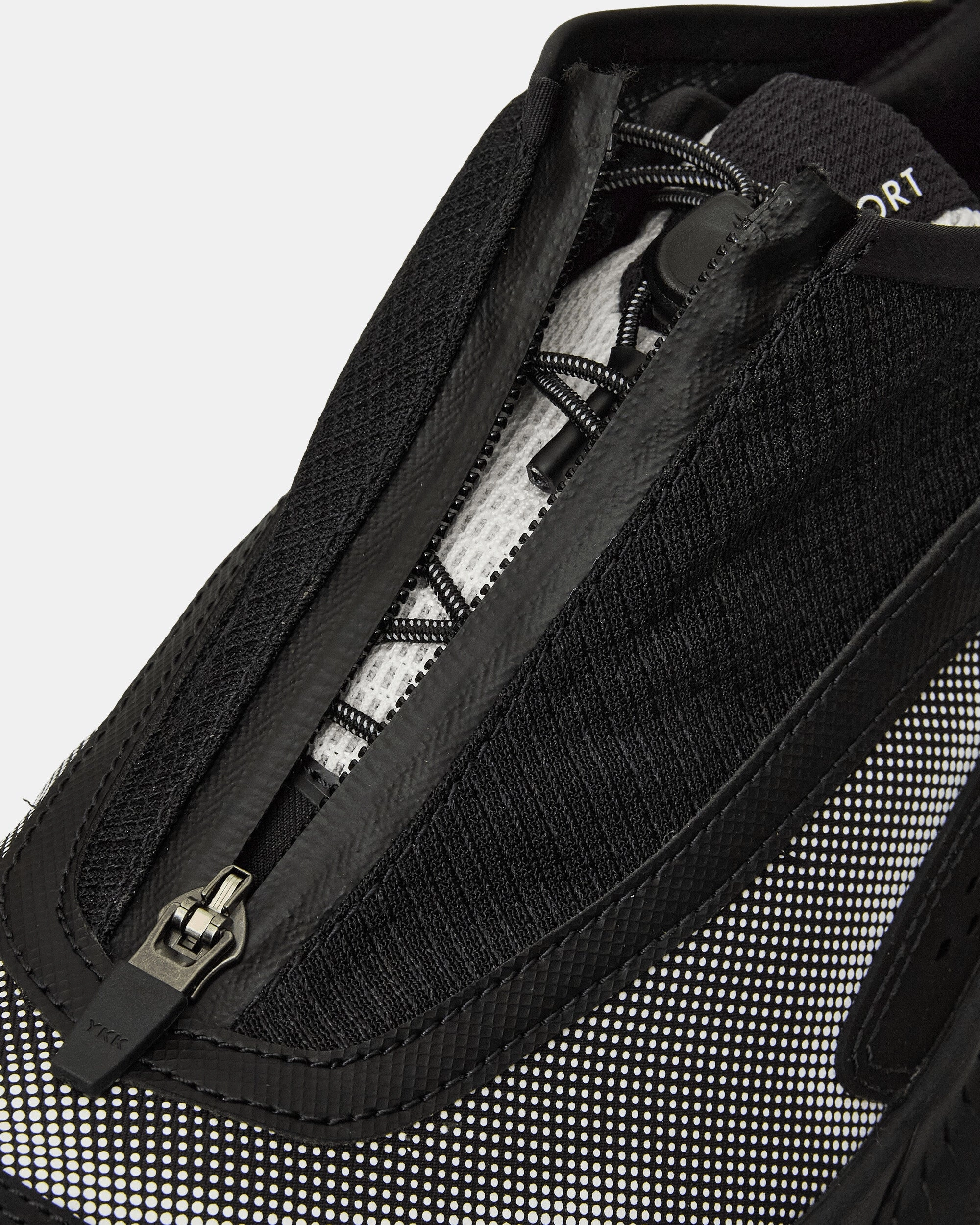 Tracking Project Transport TS Sneakers Black / White