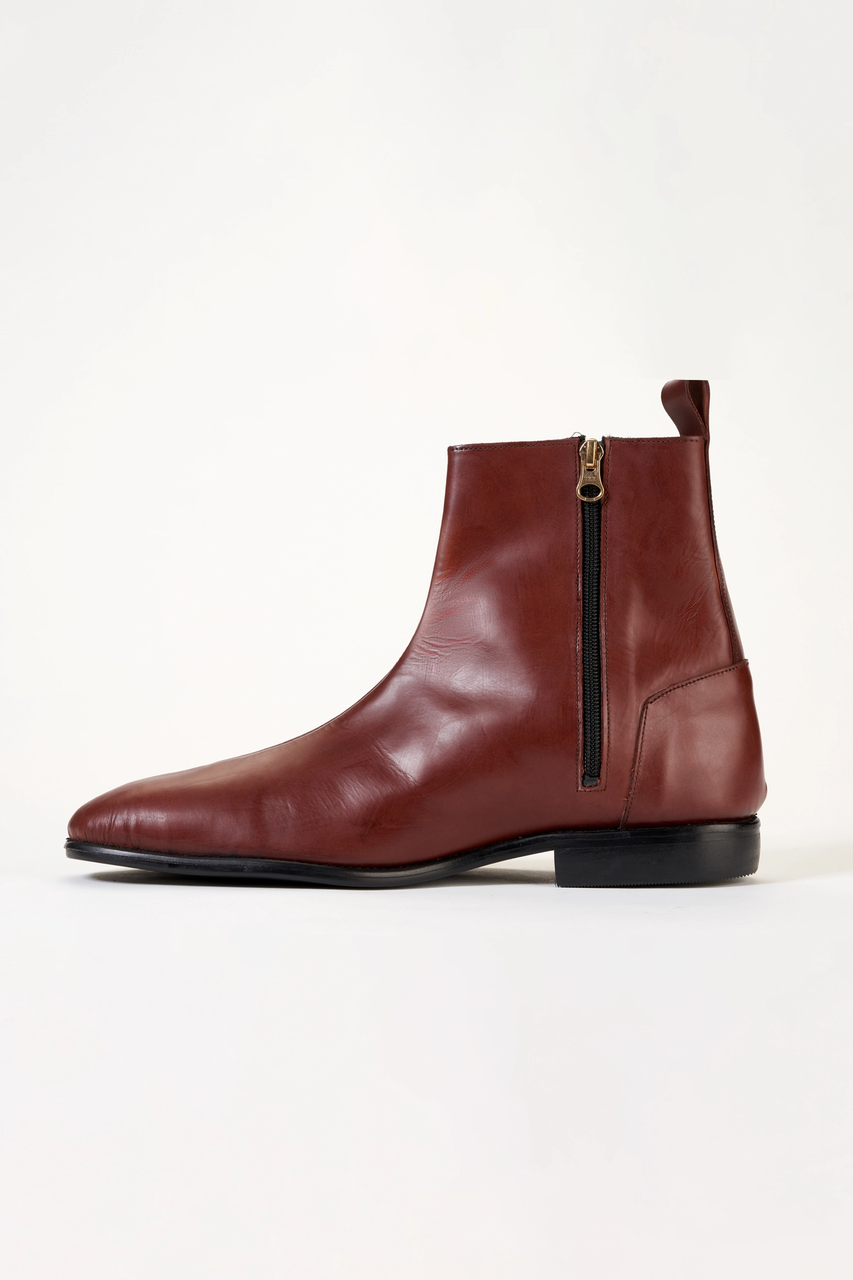 Ajadi Boots in Brown Leather with Side Zipper and Black Leather Soles Ride Hyer Boots