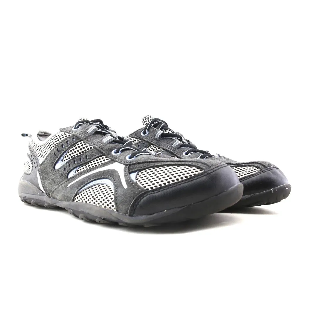 CROFT & BARROW . Stylish Running Shoes