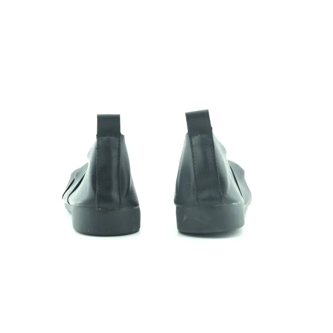 Pipers Buckle Brogues BARETRAPS .