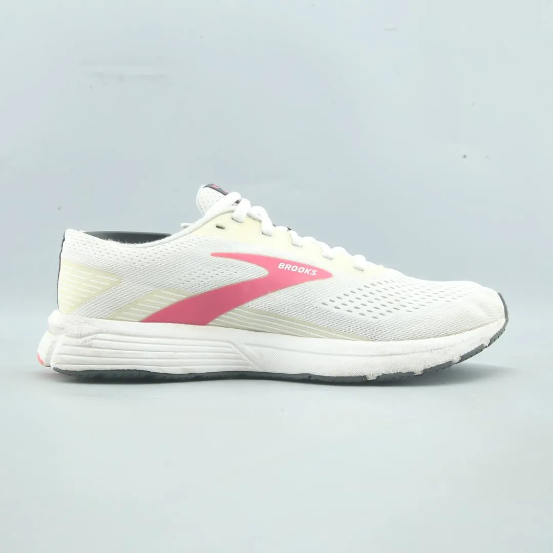 Best Street Running Shoes BROOKS SIGNAL 3