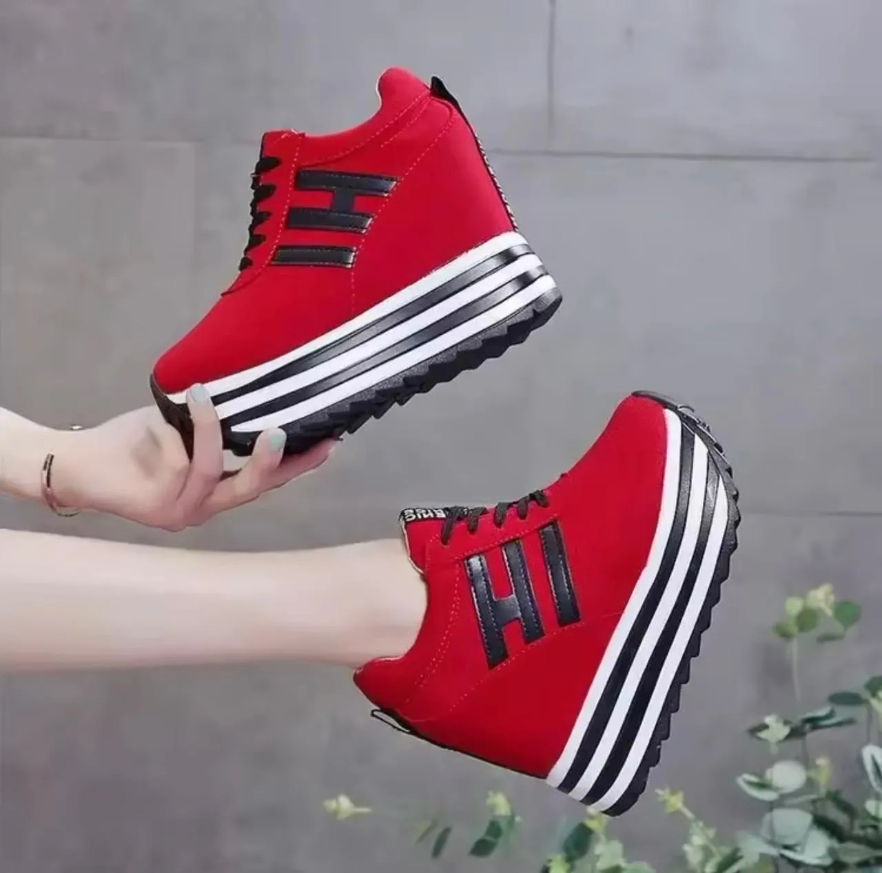 Calinta high sole Burnished Toe Oxfords