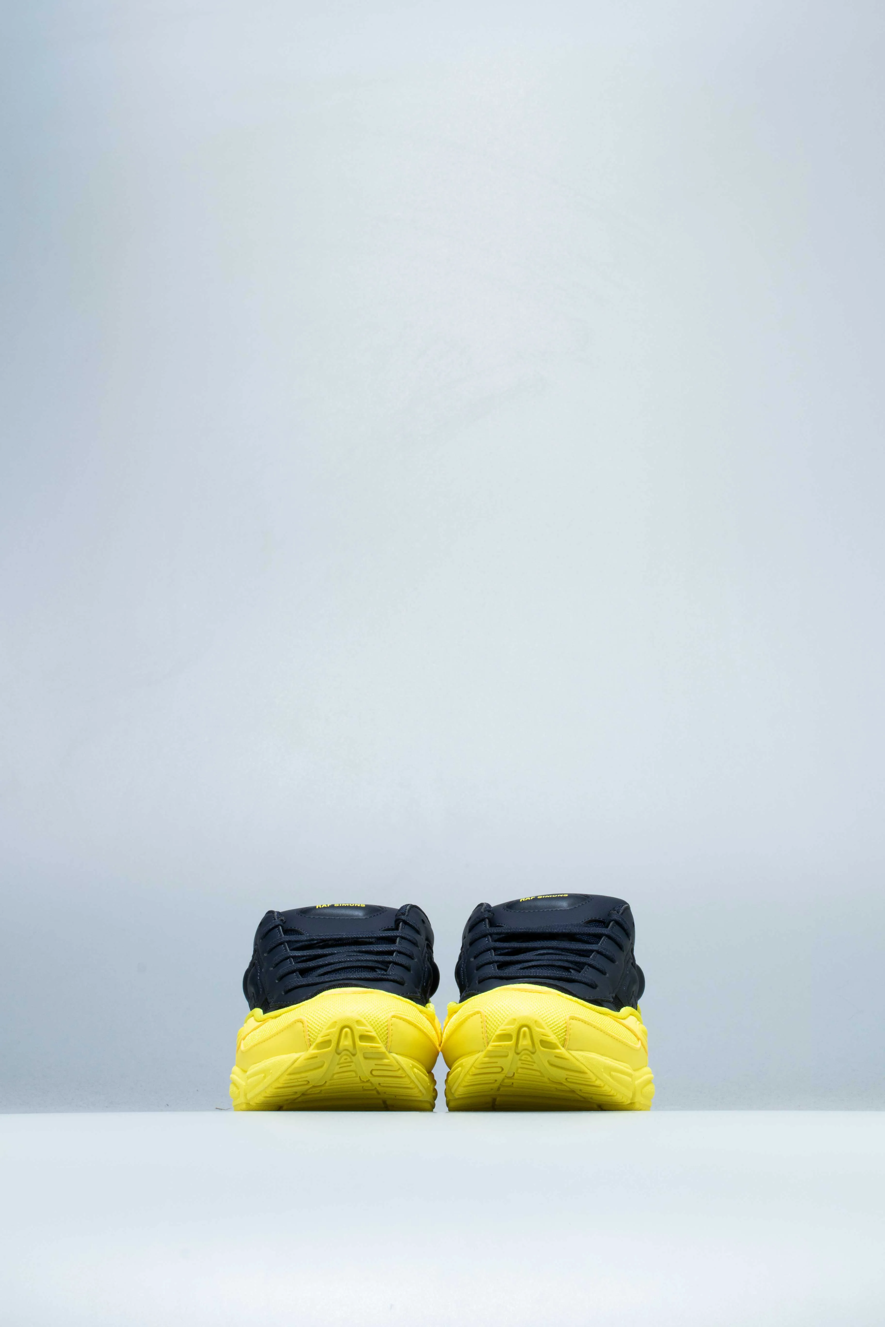 Free Run 5.0 Shoes Raf Simons Ozweego Mens Shoes - Bright Yellow/Night Navy