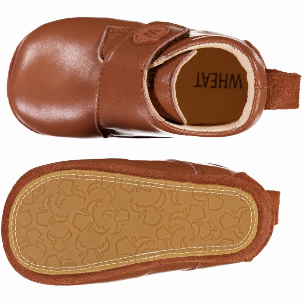 Golden Slippers Song Dakota Leather Indoor Shoe - amber brown