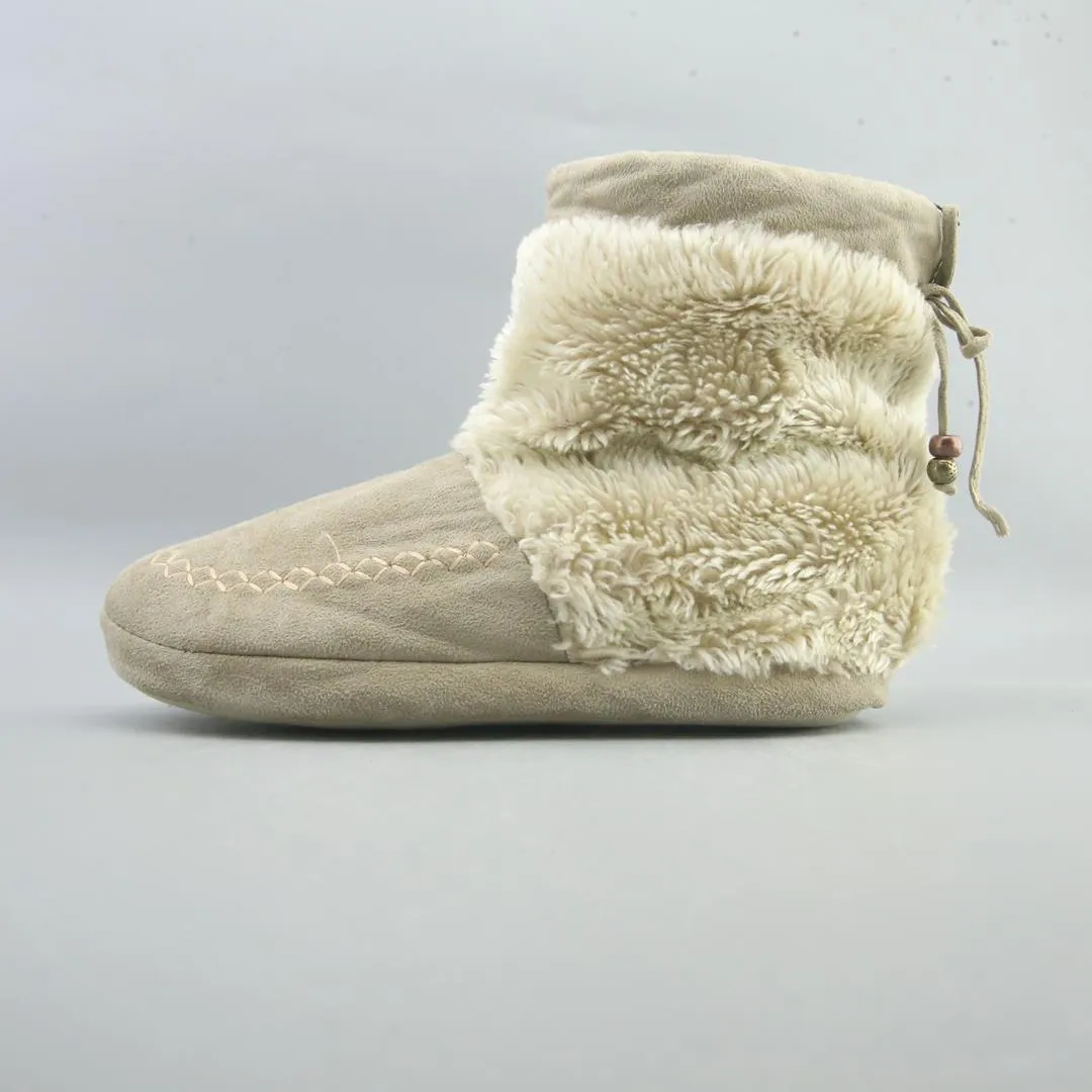 MUDD . Leather Lace Up Flat Shoes