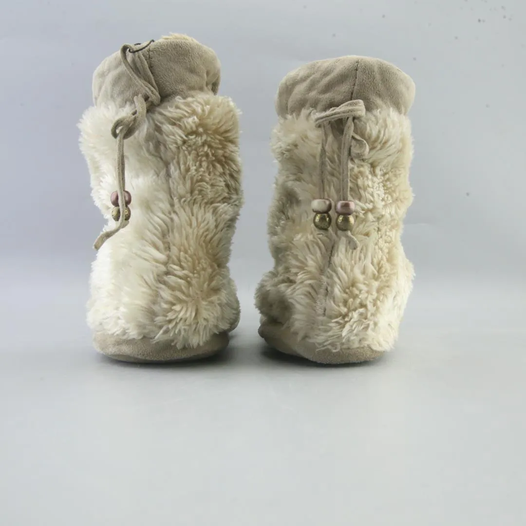 MUDD . Keen Lace Up Shoes