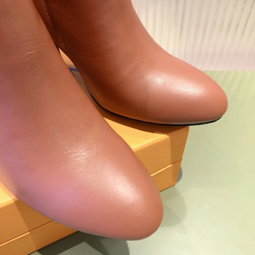 SE686   Size 4-11 Bench Made Boots