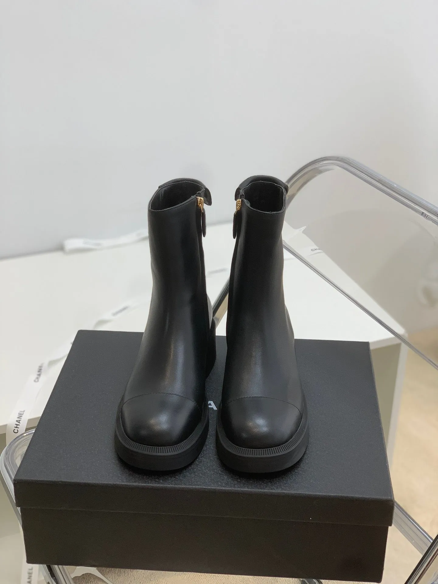 Jonak Boots SE692  Size 5-10   Material: Cowhide  Lining: Sheep skin Sole: Rubber