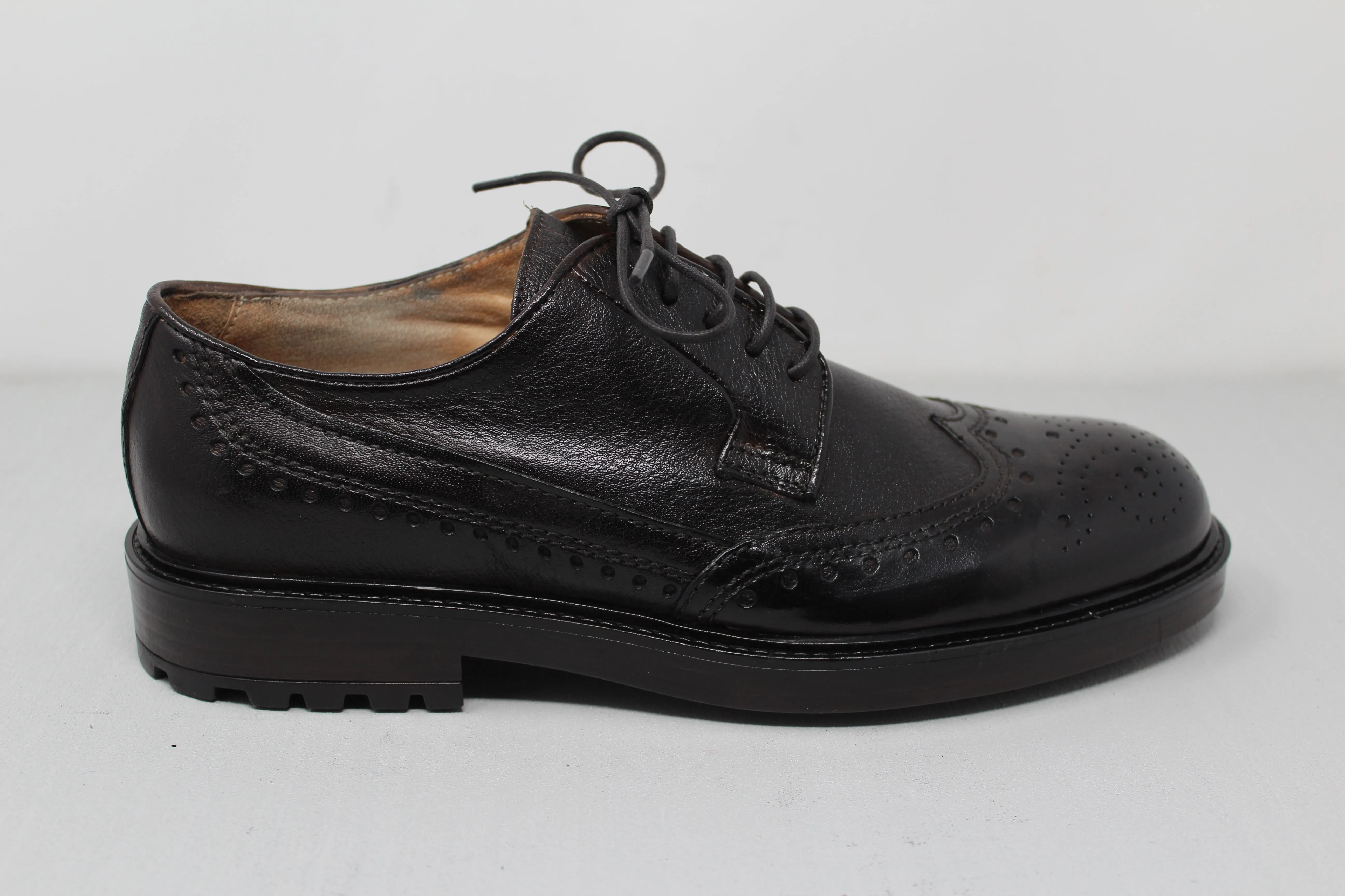 M8044 Different Ways To Lace Up Tennis Shoes