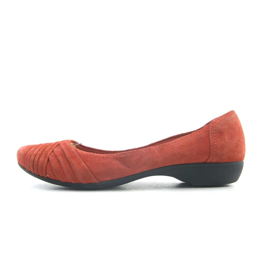 Jeans With Oxfords CLARKS BENDABLES