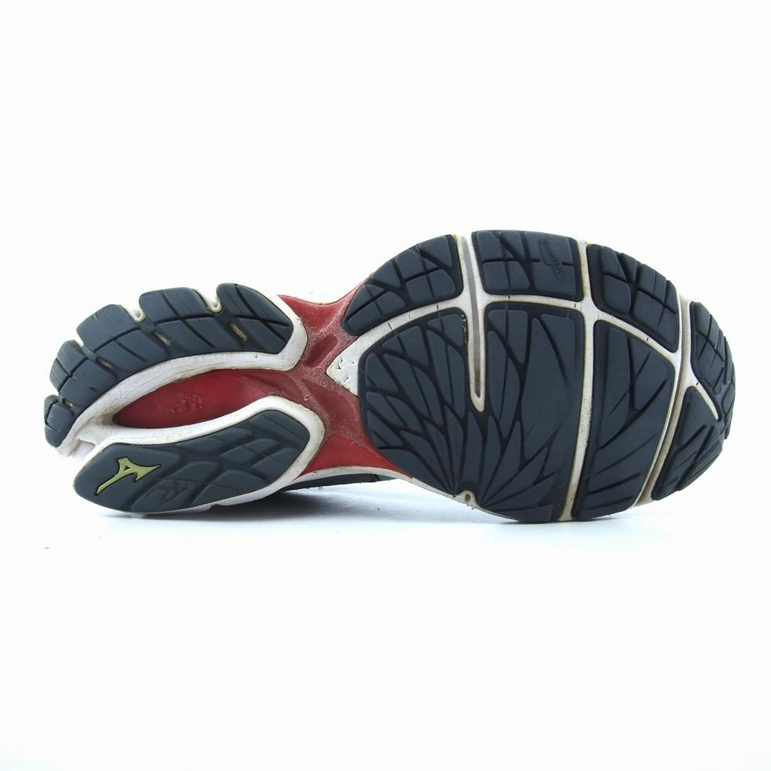 MIZUNO WAVE RIDER 22 Best Running Shoes For Pronation Runners