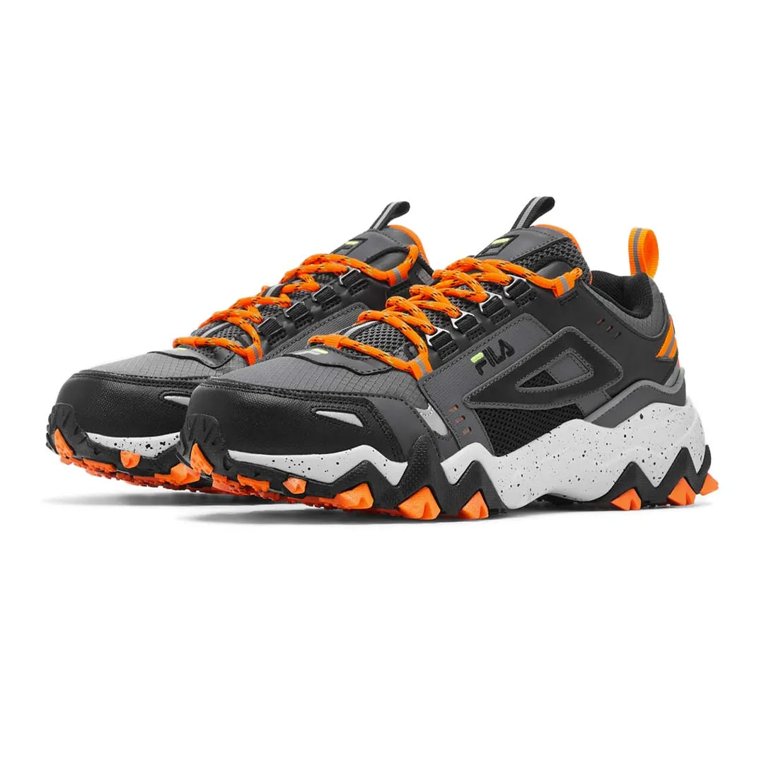 FILA - Men's Oakmont TR Shoes (1JM01690 054) Big Kids' Originals Campus 00s Casual Shoes