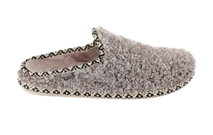 Tp Marshmallow Taupe Alligator Slippers