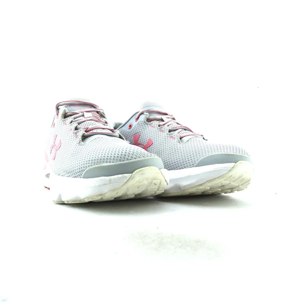 Best Running Shoes For The Winter UNDER ARMOUR CHARGED GEMINI