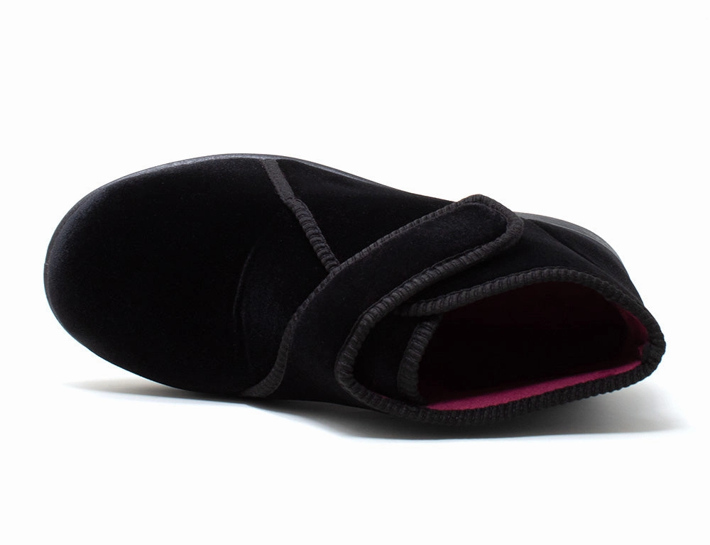 Shop Tasman Slippers Womens Adjustable Tern Black Slippers