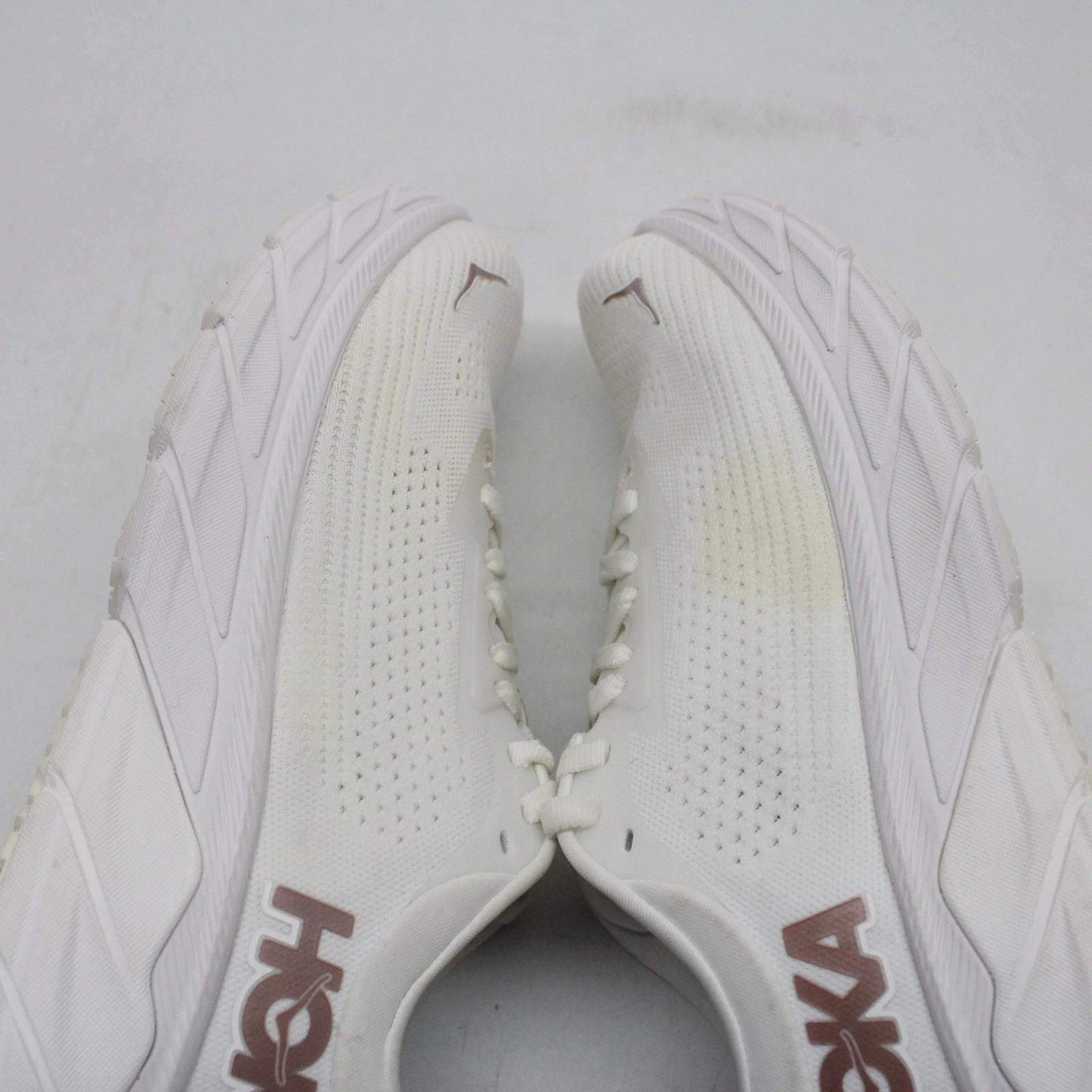 Gwyneth Paltrow Hoka Arahi 7 Textile Women's Comfort Trainers - UK 4.5 - US 6 Women - EU 37 1/3