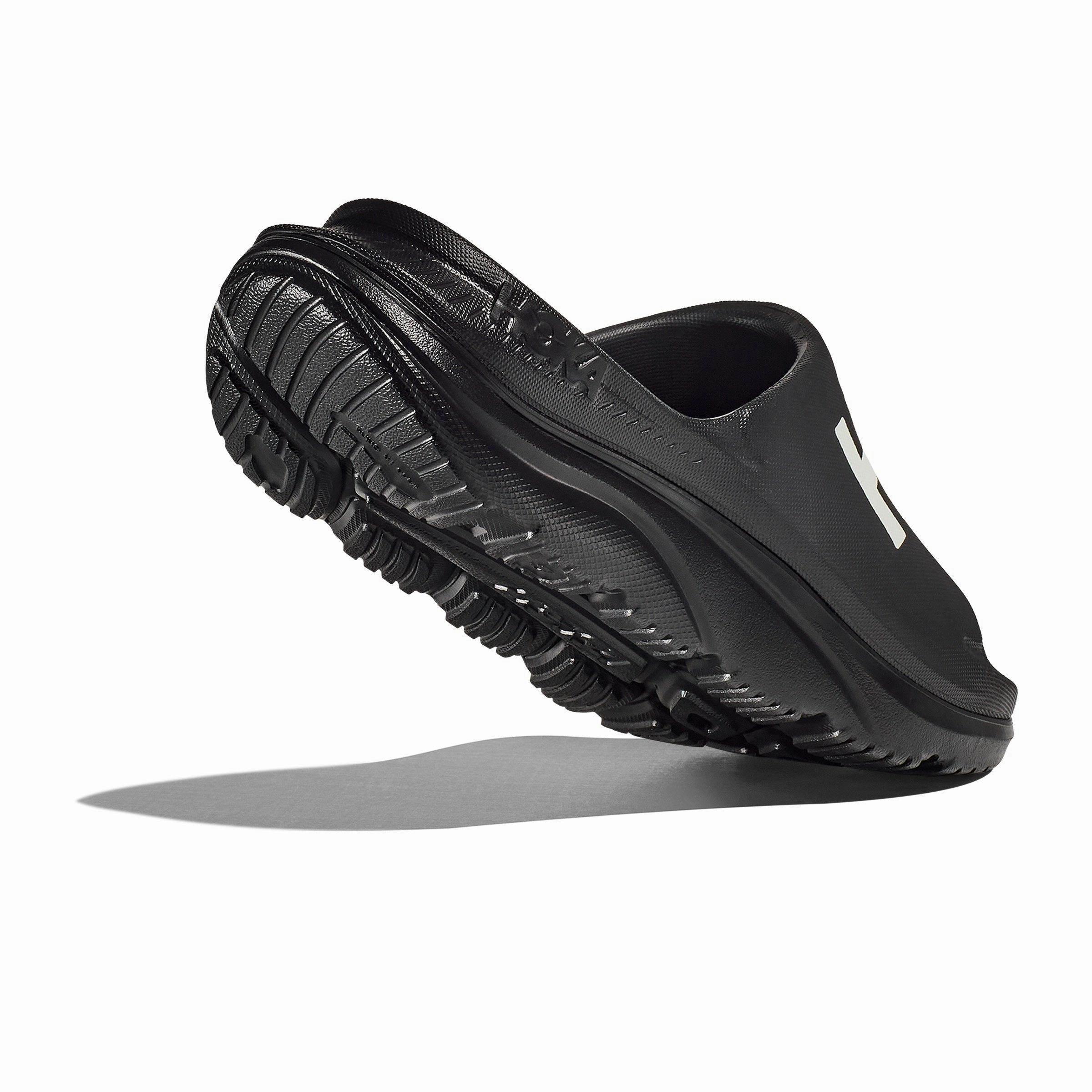 Clifton 4 Hoka Ora Athletic Slide | Black / White | Unisex