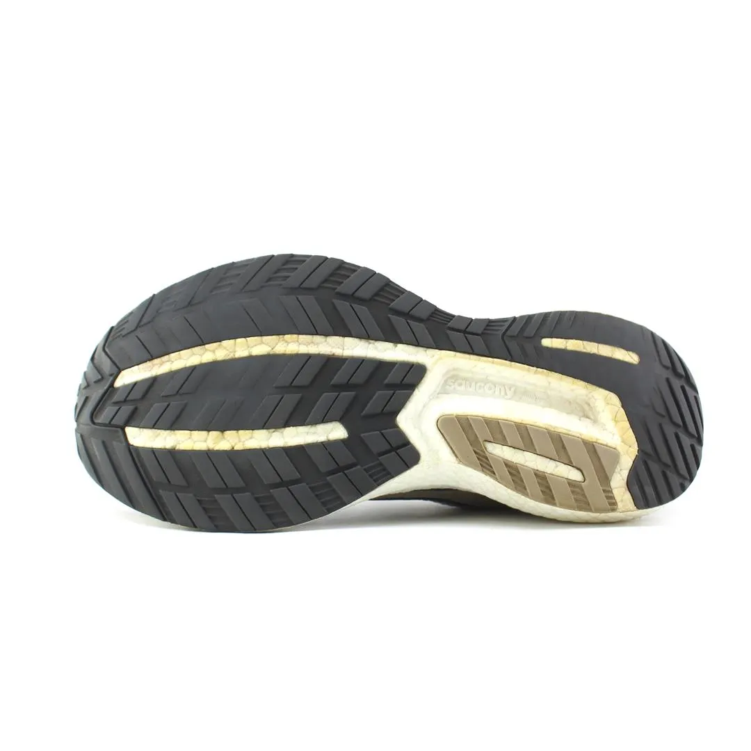 SAUCONY  TRIUMPH 18 Running Shoes Guide