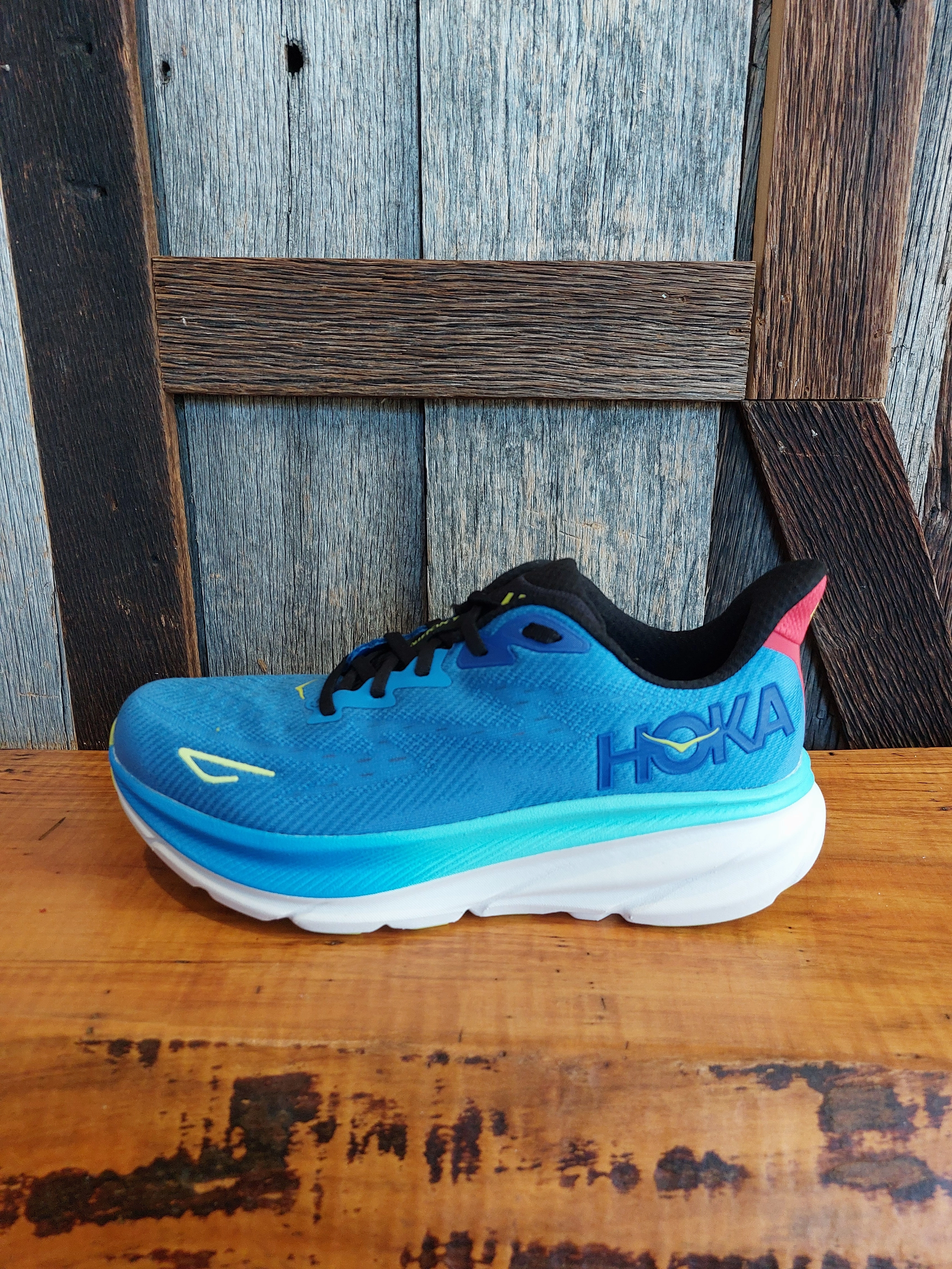 M Hoka Clifton 9 Different Shoes