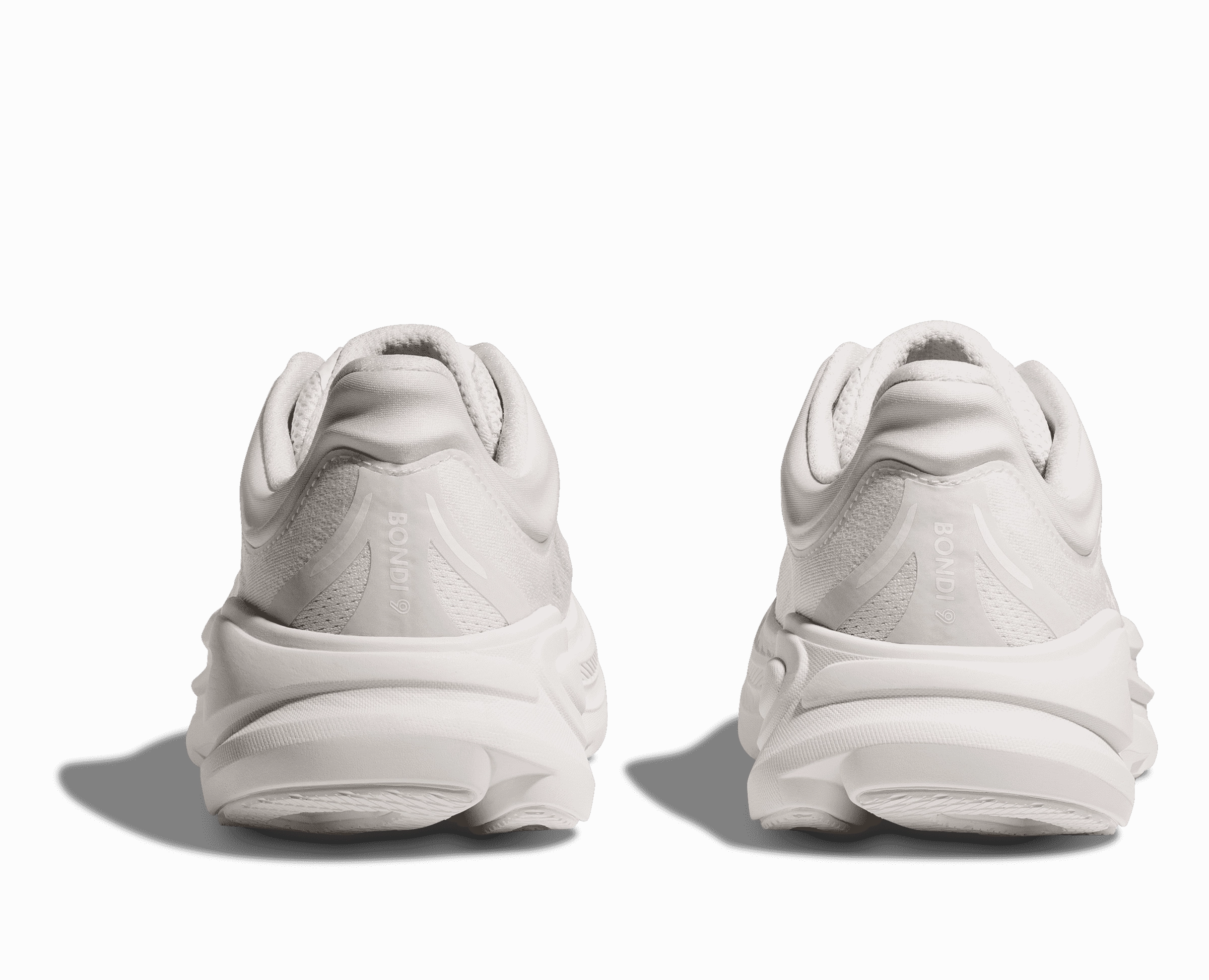 Milwaukee Men's Hoka Bondi 9