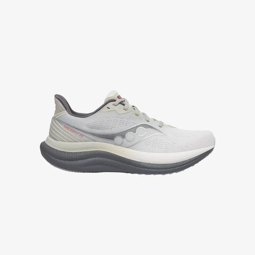 Men's Triumph 23 Charged Assert Running Shoe