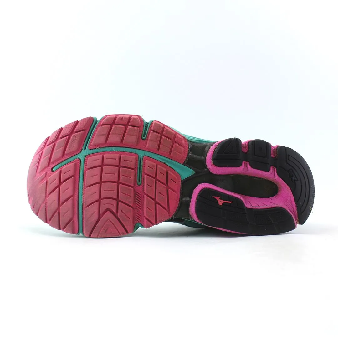 Running Shoes Cambridge MIZUNO WAVE INSPIRE 13