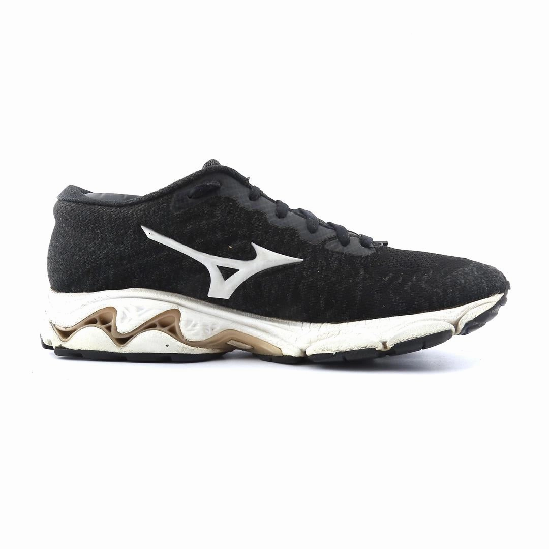 MIZUNO WAVE INSPIRE 16 WAVEKNIT Best Crossfit Shoes For Running