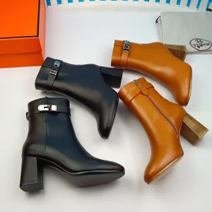 SE658 Size 4-10  Heels:7cm Material: Cowhide  Lining: Sheep skin Sole: Italian leather Leather Boots With Zipper