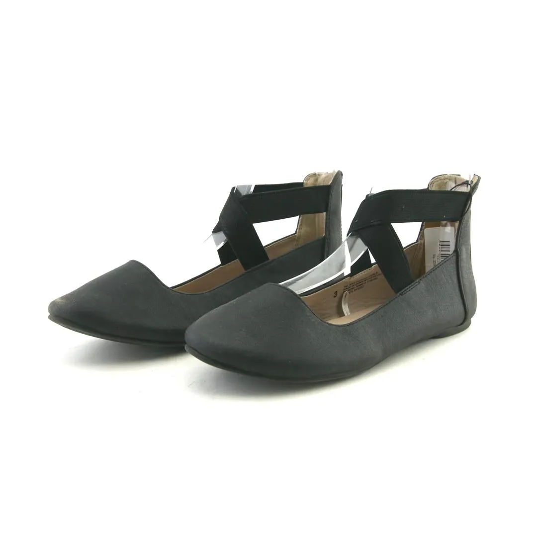 School Brogues PLACE  .