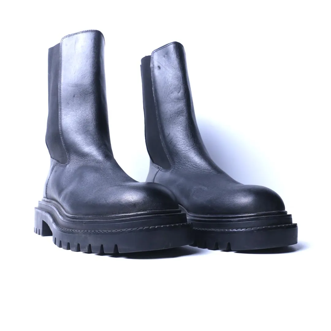 Casual Shoes To Wear With Flare Jeans PULL & BEAR .