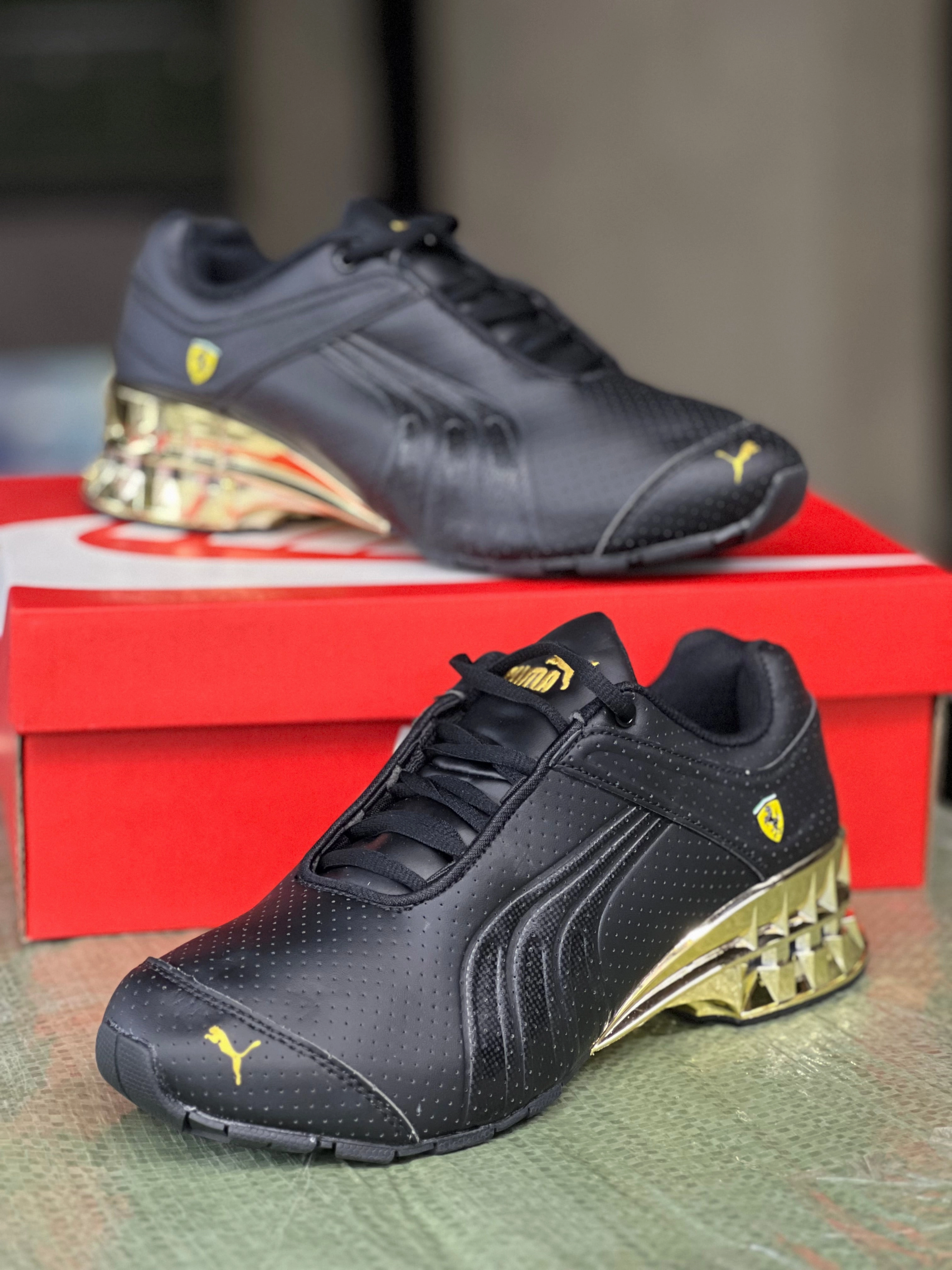 Puma x Ferrari - Black/Gold Puma Shoes Squeaking