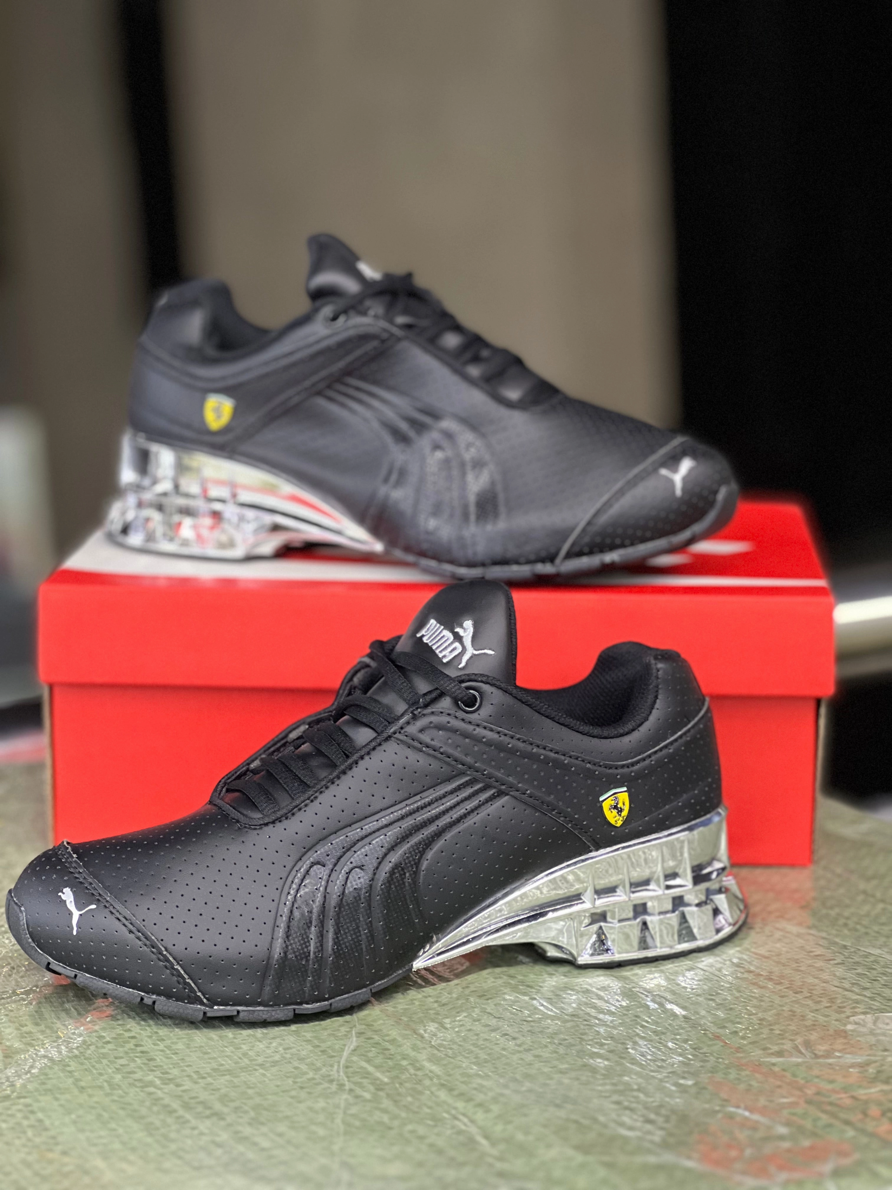 Puma x Ferrari - Black/Silver Puma Flex Running Shoes