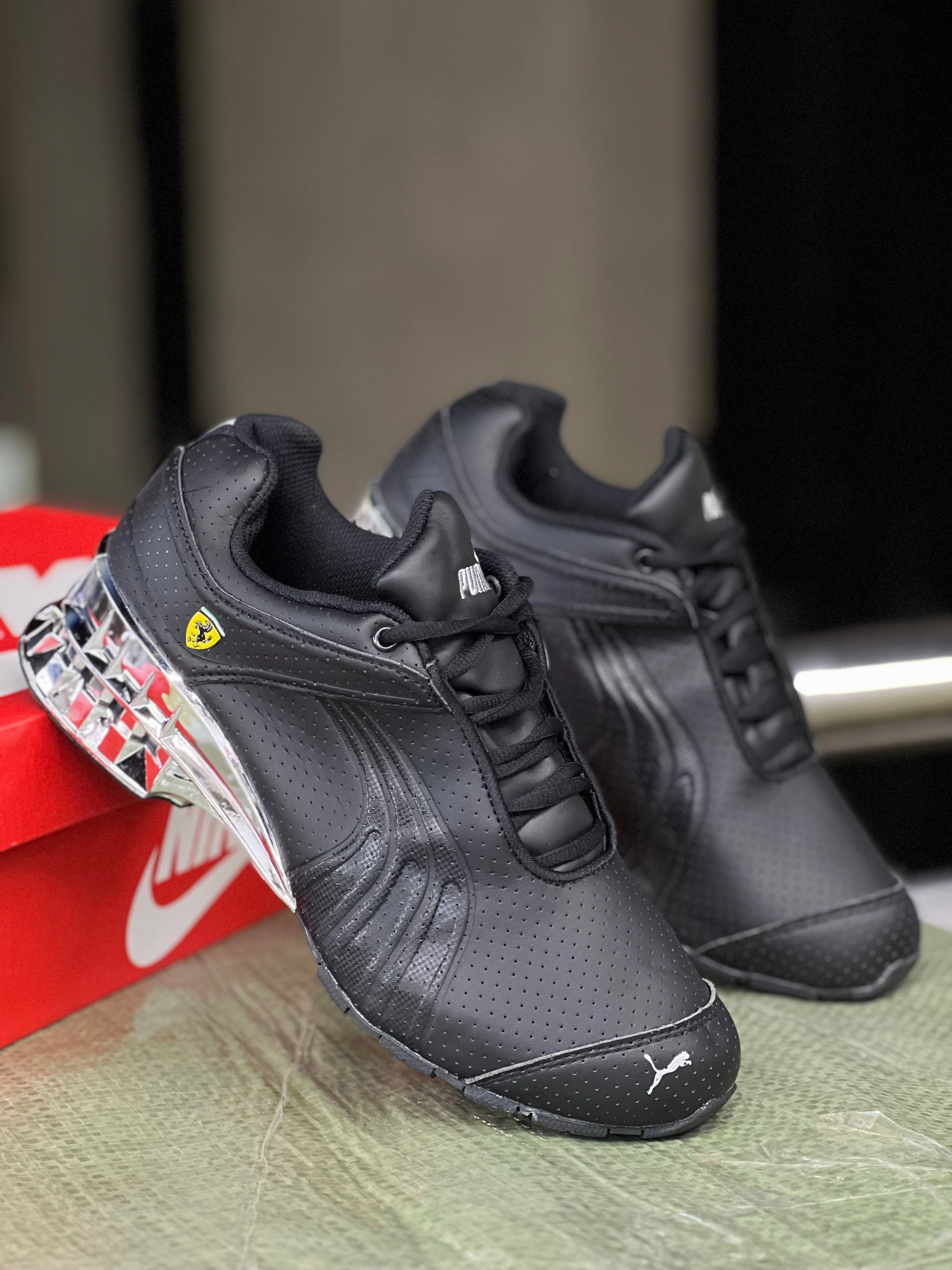 Puma Shoes For Volleyball Puma x Ferrari - Black/Silver