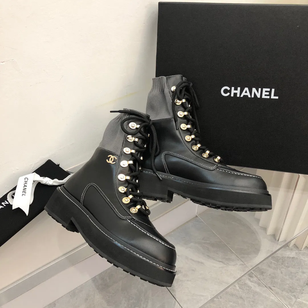 SE707   Size 5-9 Sheepskin Boots