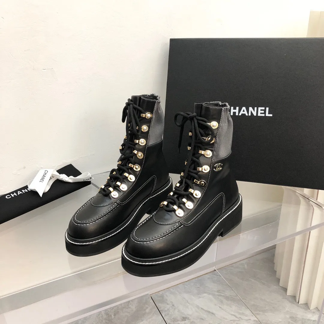 SE707   Size 5-9 Rick Owens Lunar Boots