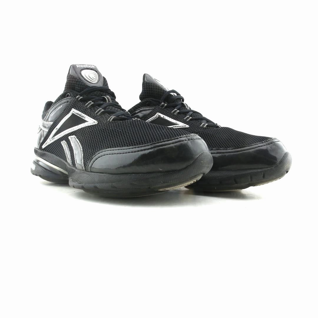 REEBOK EASYTONE Chart With People That Wear Running Shoes