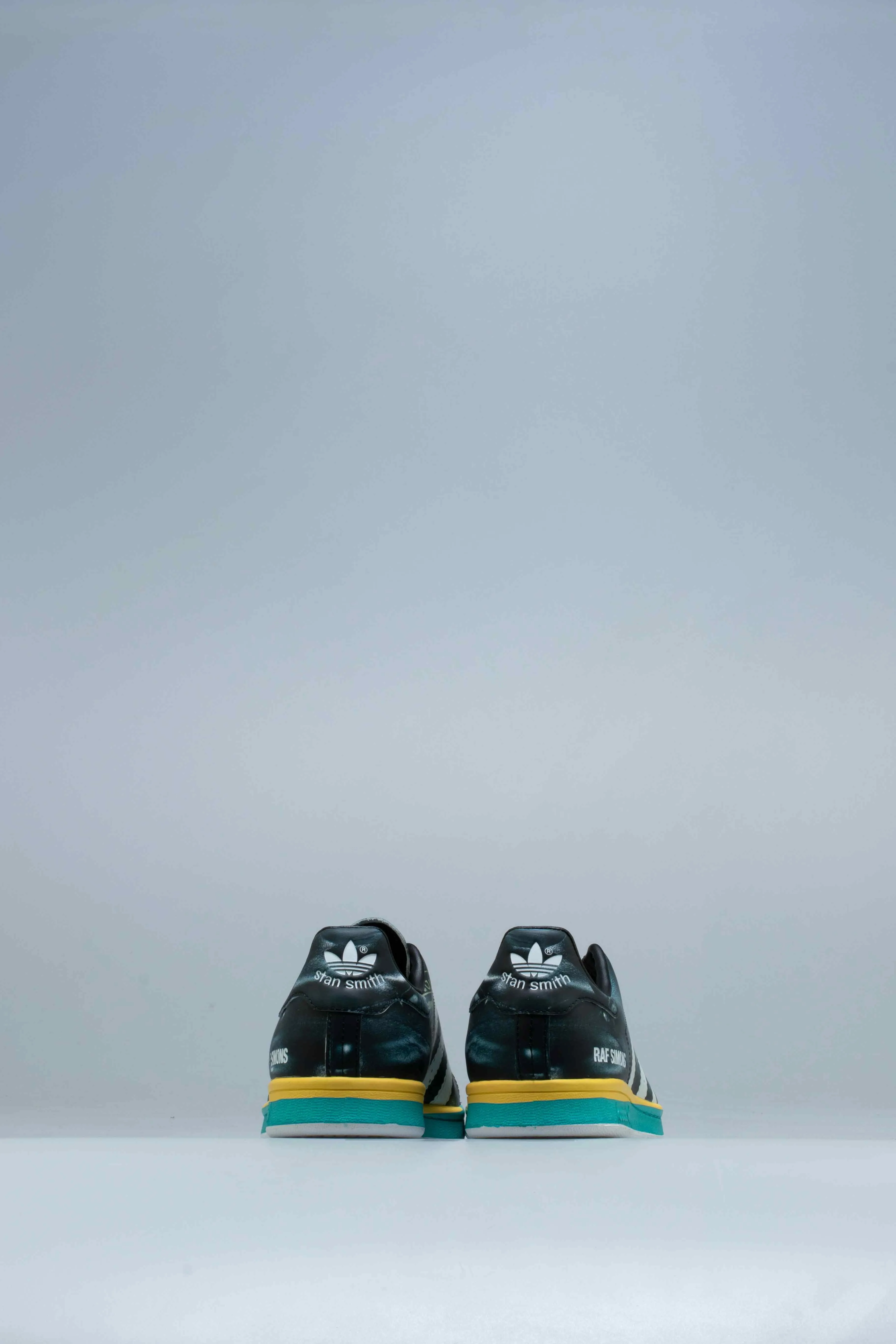 Free Rn 2018 Running Shoes Raf Simons Samba Stan Mens Shoes - Core Black/Cloud White/Bright Blue