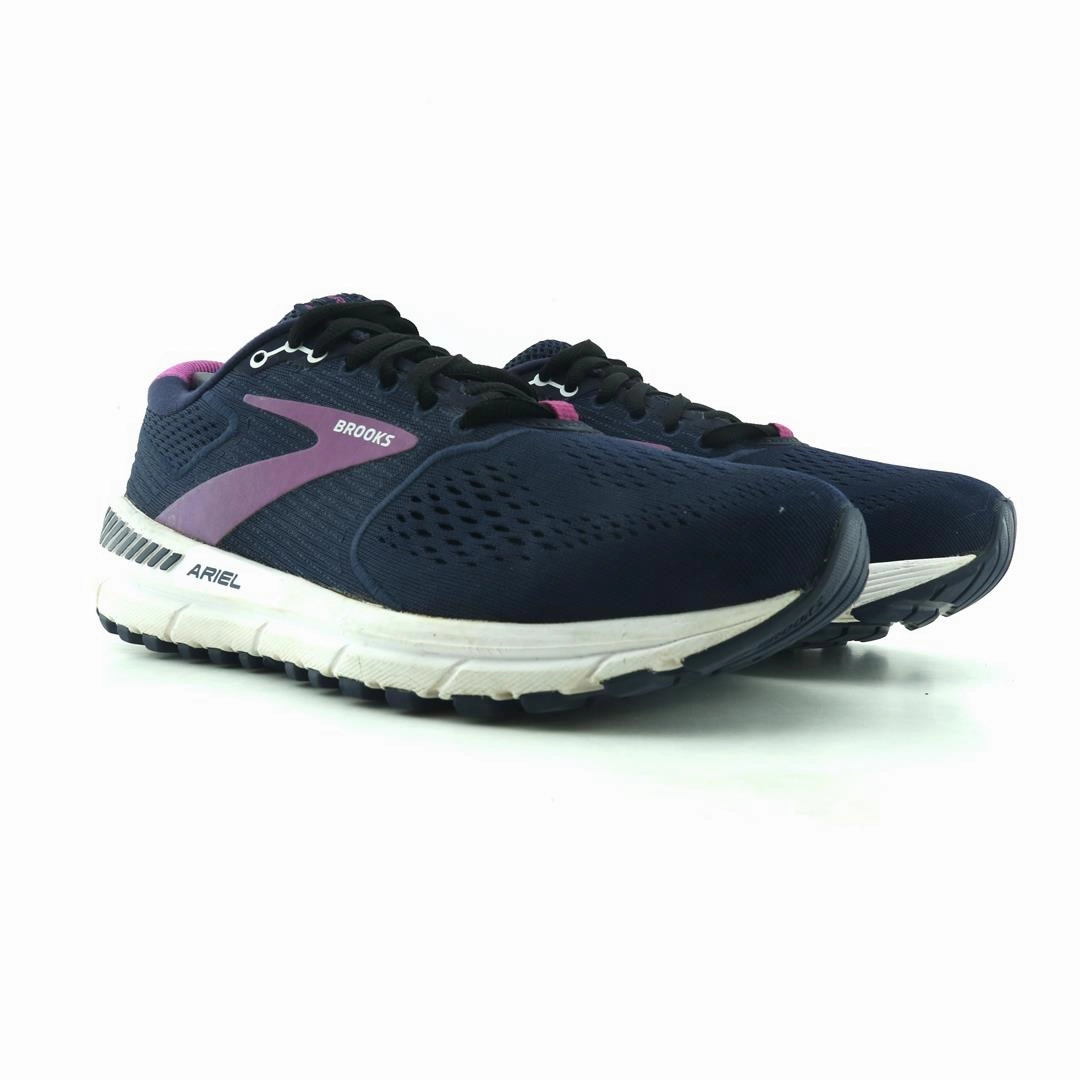 BROOKS ARIEL 20 Revolution 6 Running Shoes