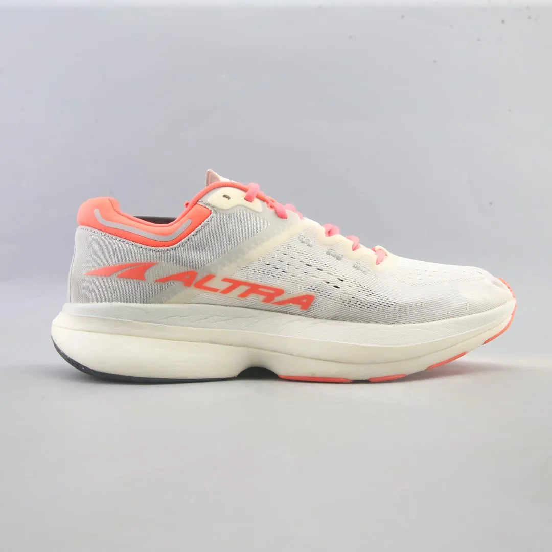 On Cloudnova Form Running Shoes ALTRA VANISH CARBON