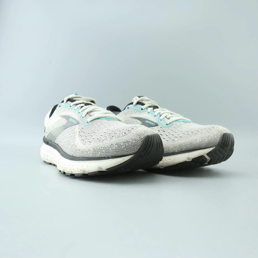 BROOKS GLYCERIN 18 Best Gore Tex Trail Running Shoes