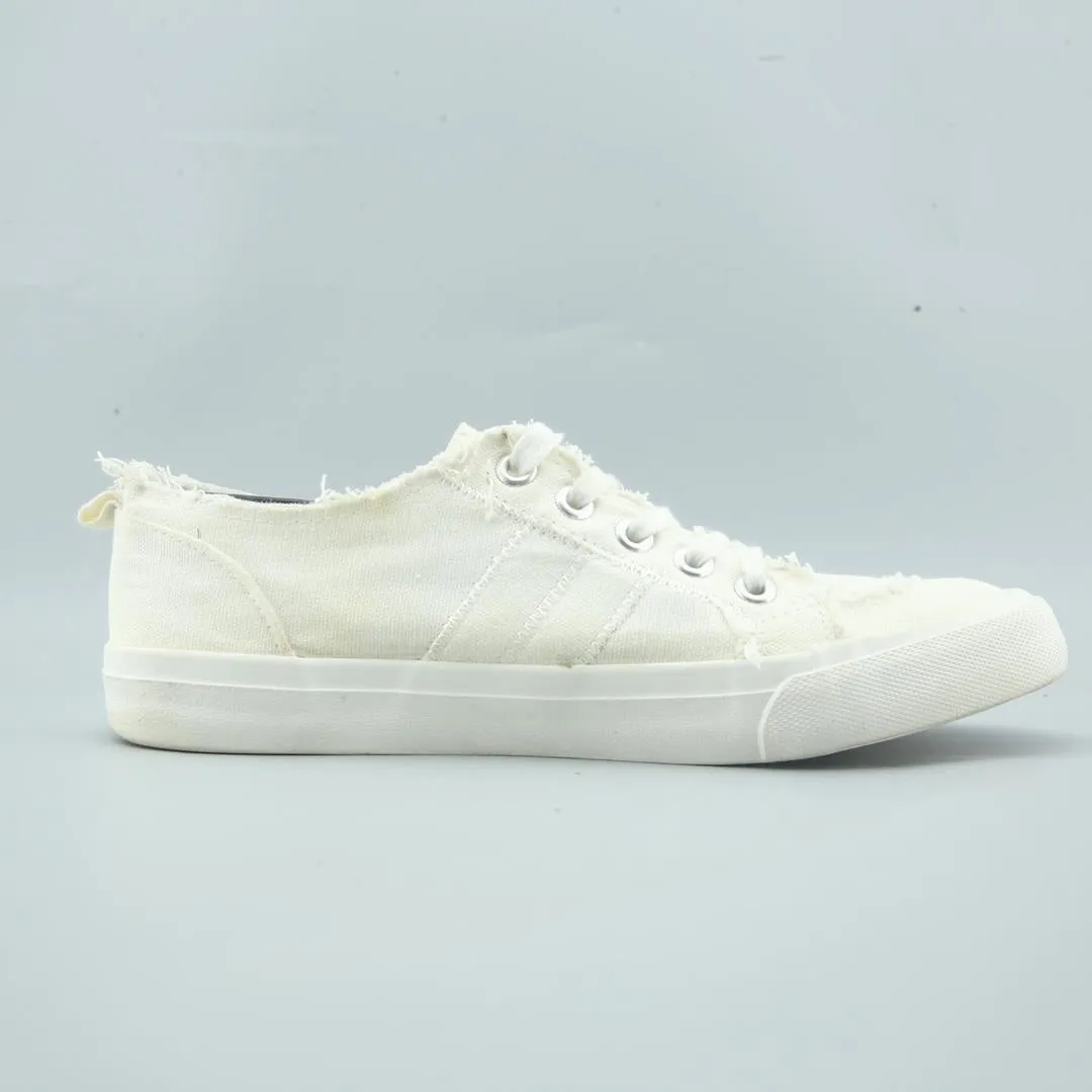Chuck Taylor High Top Casual Shoes POP .