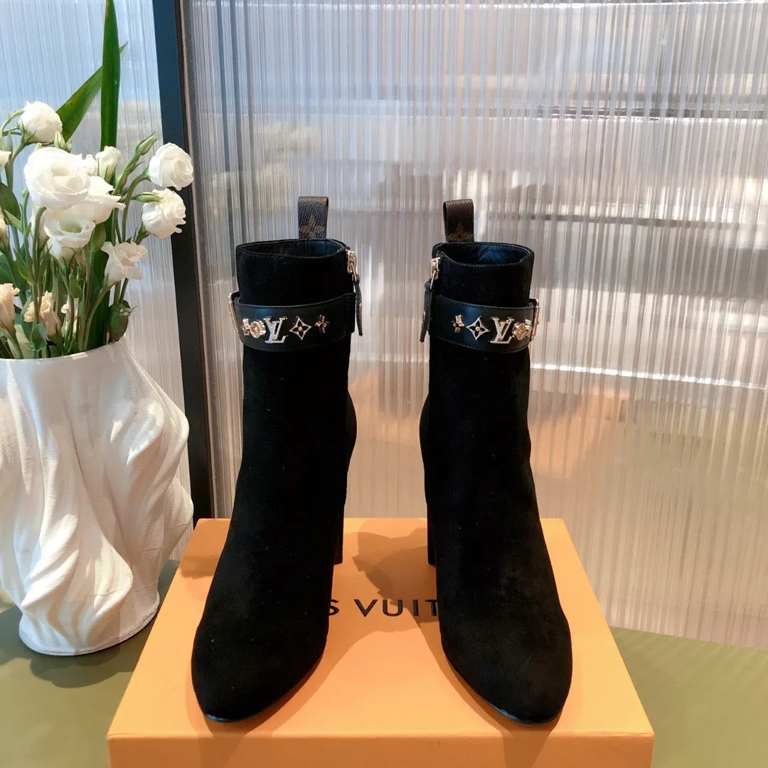 SE683  Size 4-11 Tabi Boots Sale