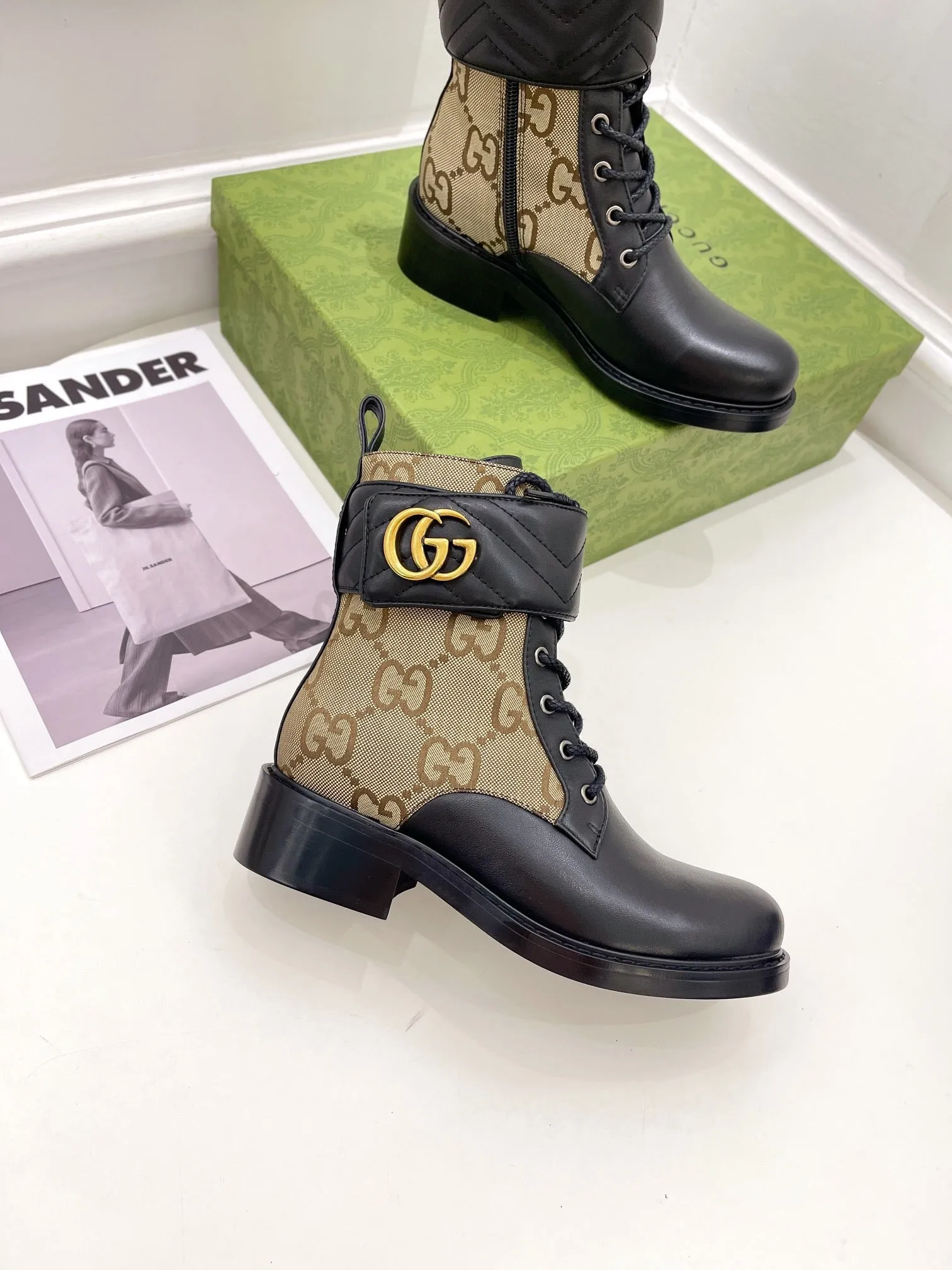 Field Boots SE691  Size 5-10   Material: Cowhide  Lining: Sheep skin Sole: Rubber