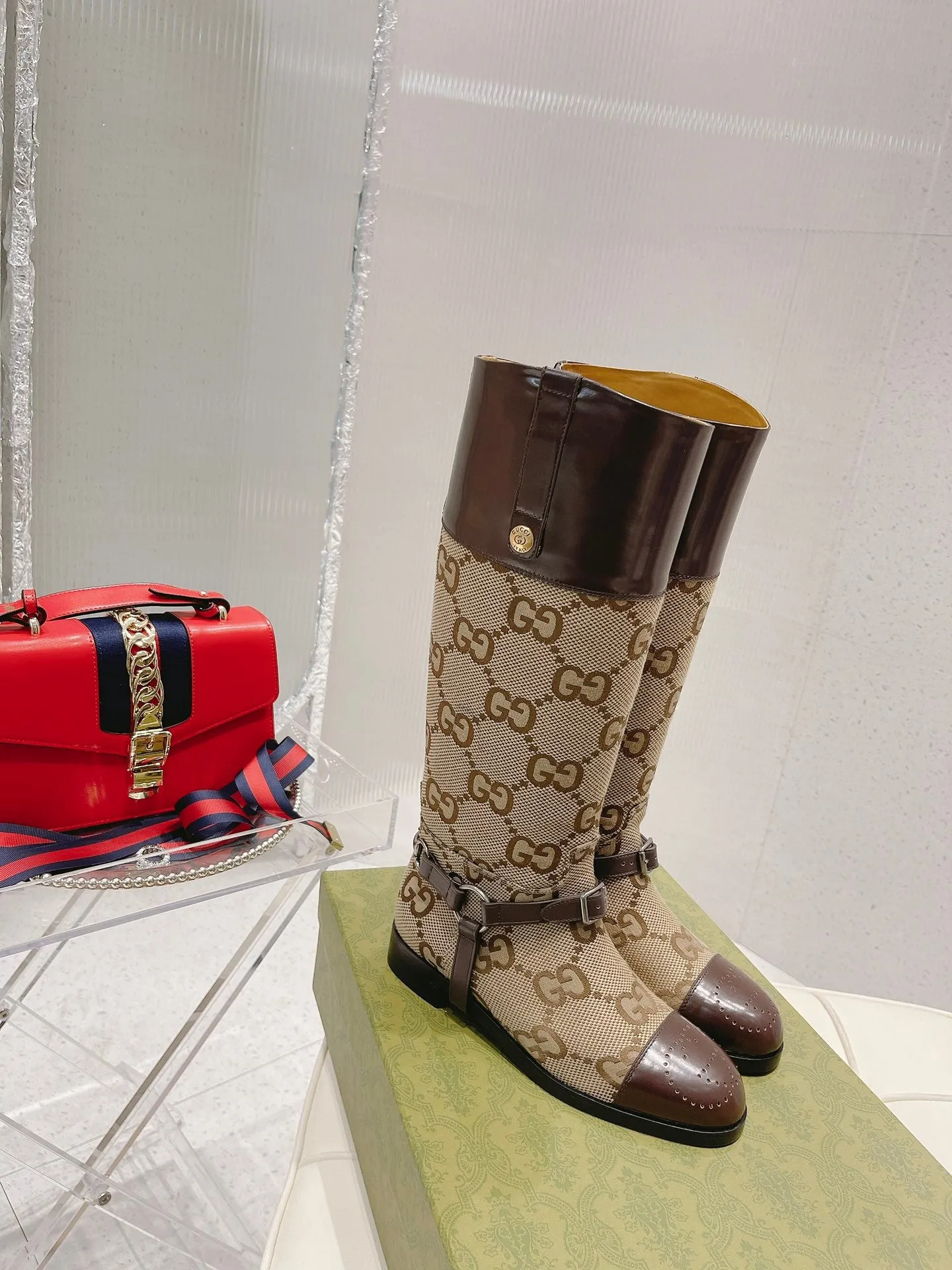 SE746   Size 5-9    Material: Cowhide  Lining: Sheep skin Sole: Italian leather Cowboy Boots Drawing