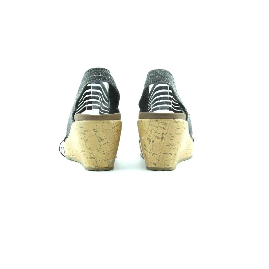 Tina Brogue Chelsea SKECHERS LUXE FOAM