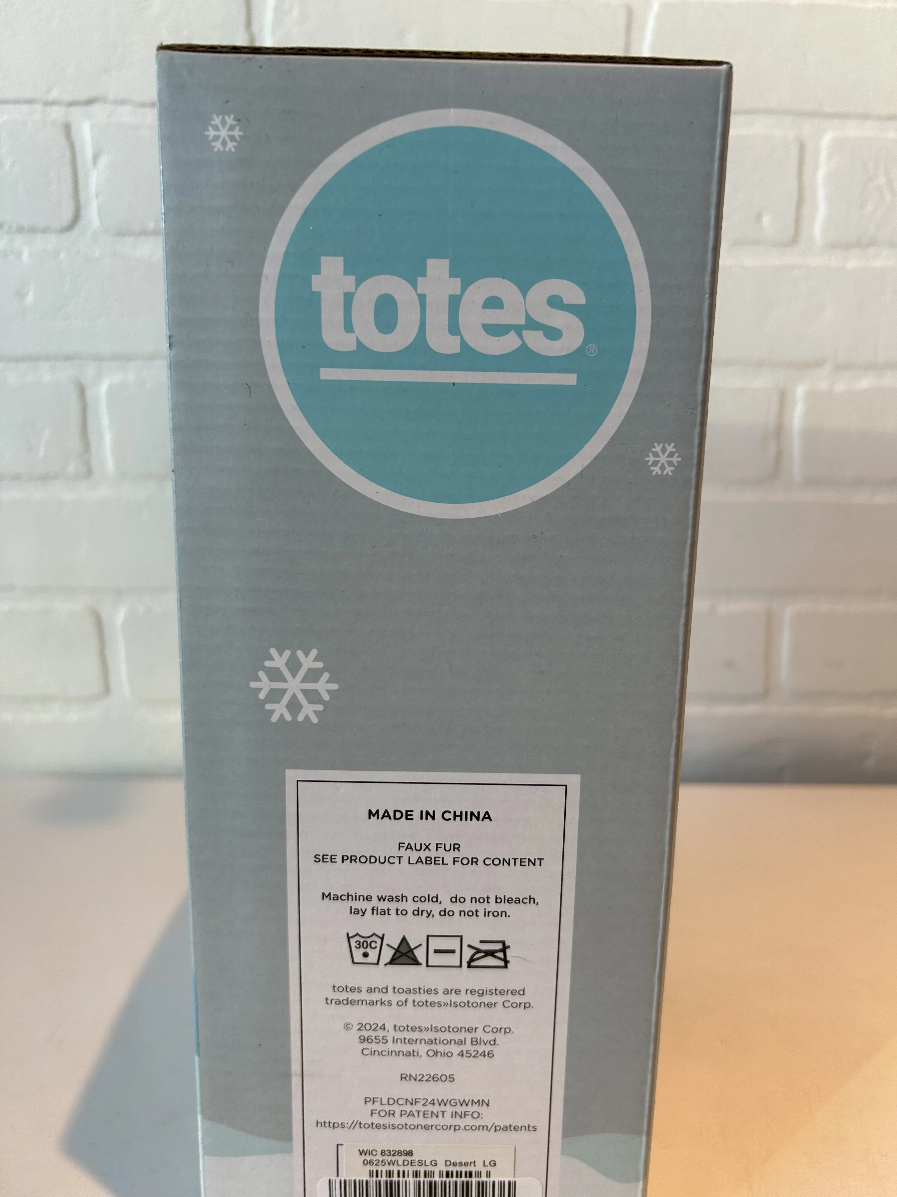 Slippers By Totes Wizard Slippers