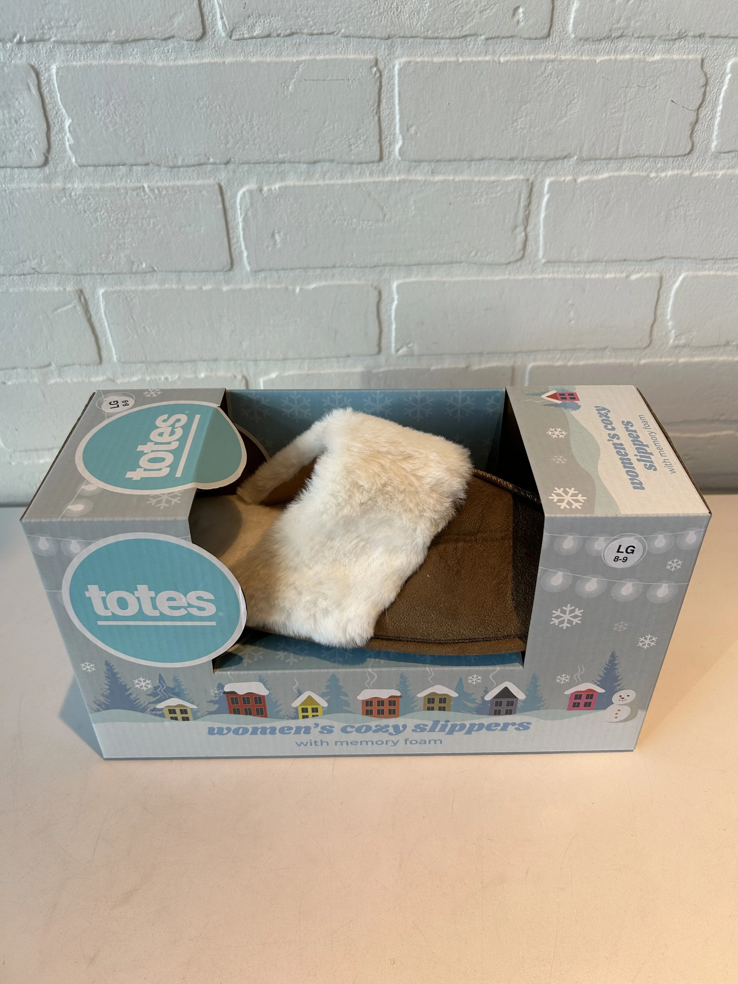 Athletic Slides Slippers By Totes