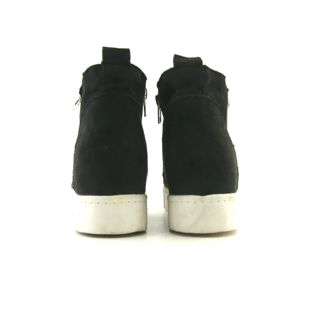 Derby Shoes Rubber Sole SODA  .