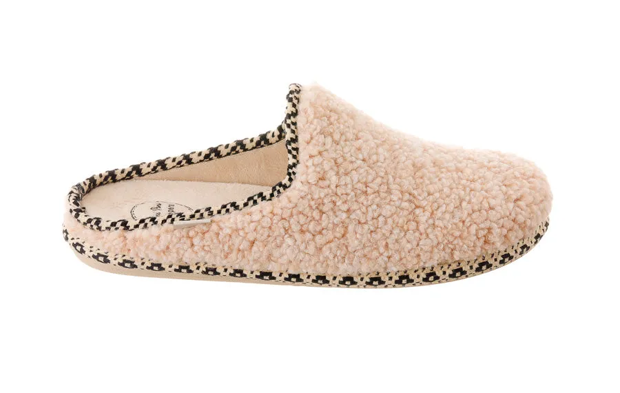 Wearing Slippers In Public Tp Marshmallow Beige