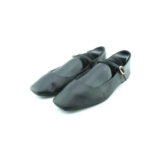 ZARA. . Penguin Lace Up Shoes